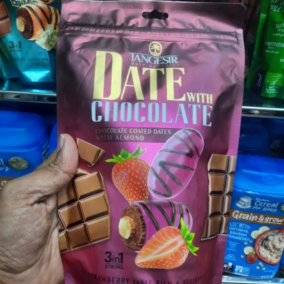 Tangesir Chocolated Coated Dates with Almond & Strawberry 250gm